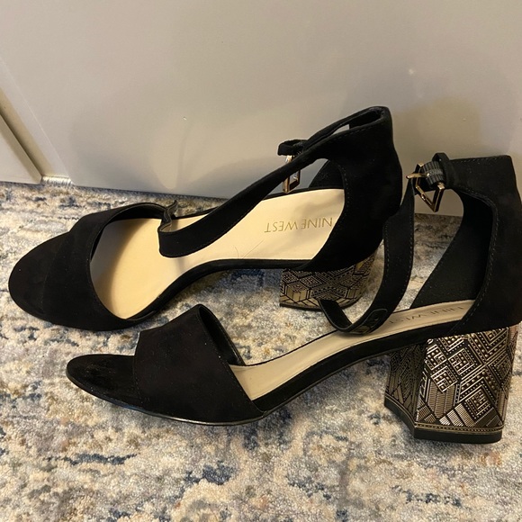 Ninewest - Picture 2 of 2